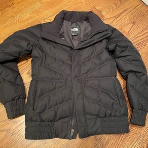 Black womens north face size small puffer jacket